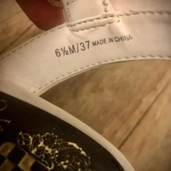 Vince Camuto NWT - Picture 8 of 8